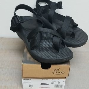 Women's solid black Chaco zcloud 2 sandals